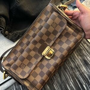 Louis Vuitton Pre-Owned
2009 Ravello GM shoulder bag